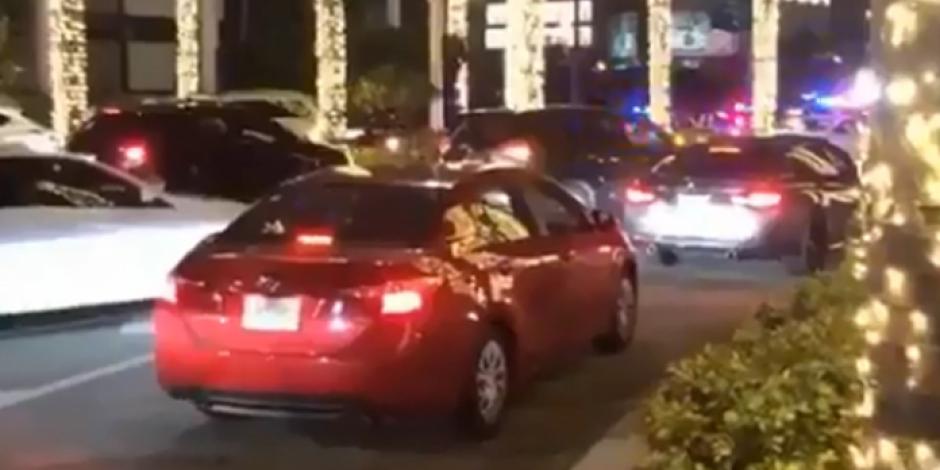 VIDEO: Falso tiroteo en centro comercial de EU genera pánico entre compradores navideños