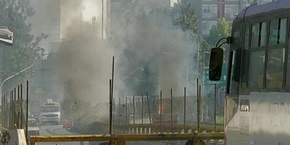 Incendio en avenida Chapultepec y Lieja alerta a transeúntes