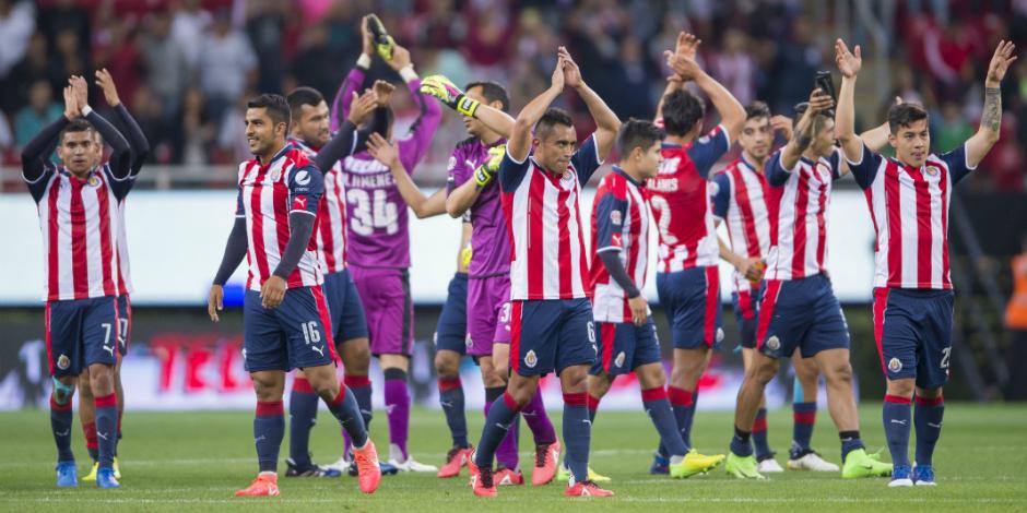 ¡Por fin! Chivas vence a Veracruz 3-2 y deja el último puesto general