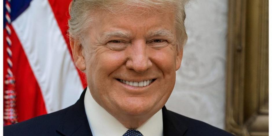 Tras 9 meses en la presidencia, develan retrato oficial de Trump