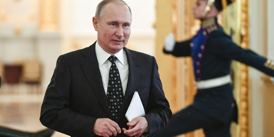Putin acude personalmente a inscribir su candidatura