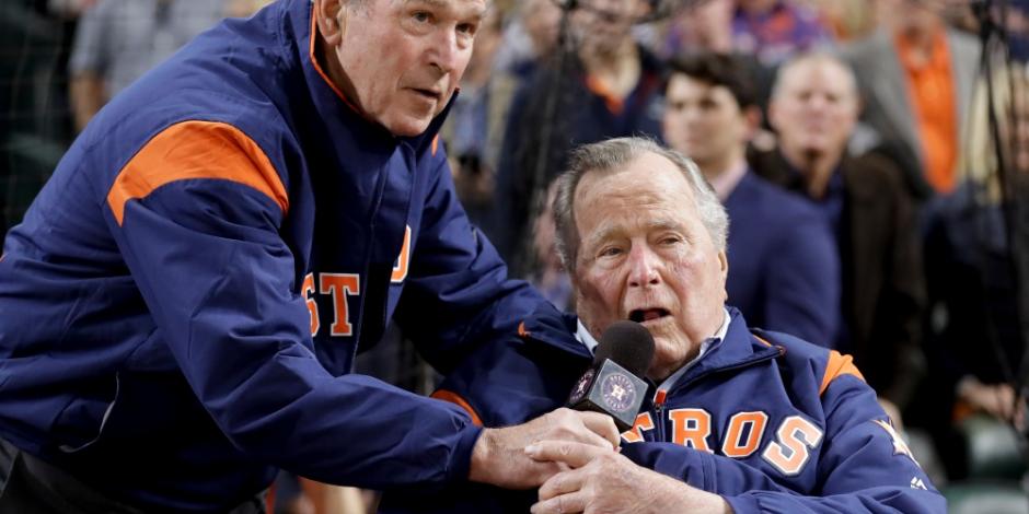 Expresidente George H. W. Bush califica a Trump de “fanfarrón”