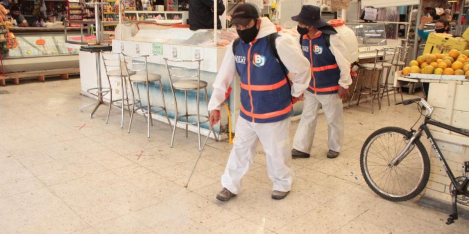 Jornadas de limpieza y desinfección de espacios públicos en la alcaldía Benito Juárez.