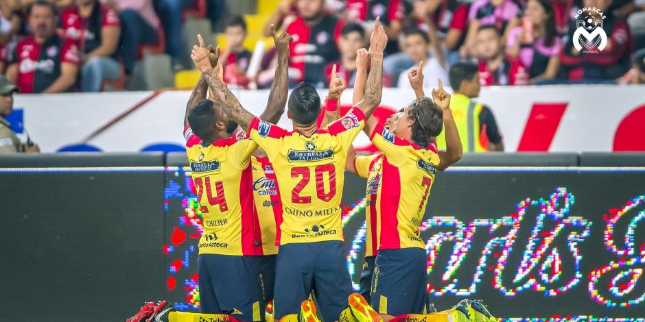 Jugadores del club purépecha celebran un gol en 2019.