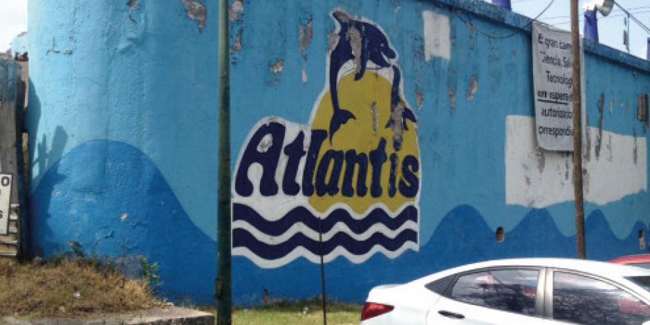 Abandonan Atlantis con todo y lobos marinos