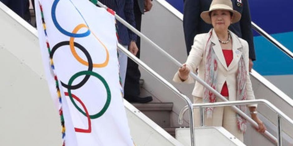 Bandera olímpica llega a Tokio