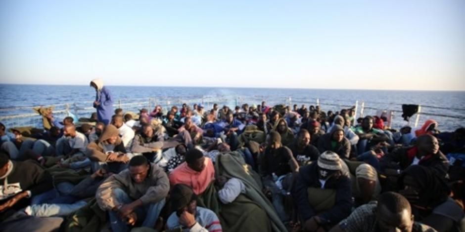 Rescatan a más de cuatro mil migrantes en Canal de Sicilia