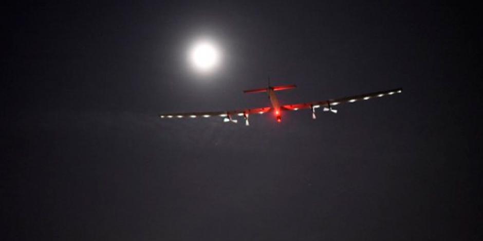 Solar Impulse II despega de Ohio para seguir recorriendo el mundo