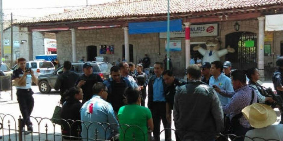 Investigan a 35 policías por caso de los calcinados en Michoacán
