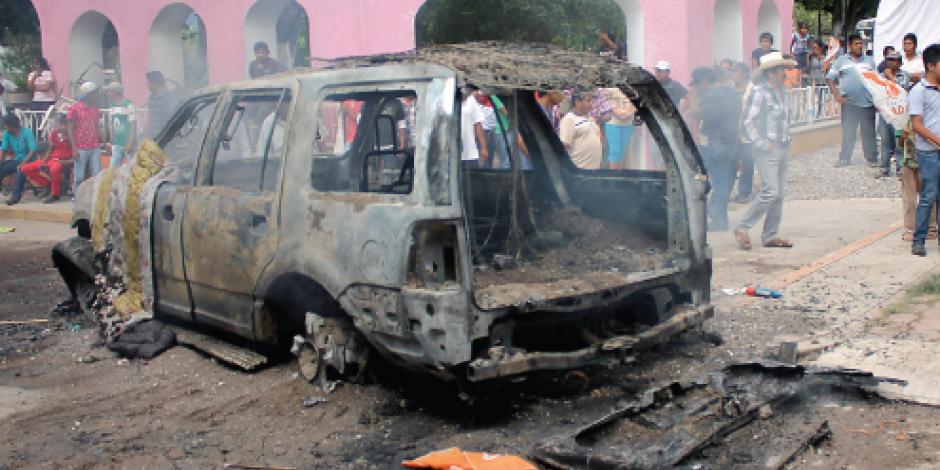 Queman vehículo de alcaldesa en Apango, Guerrero