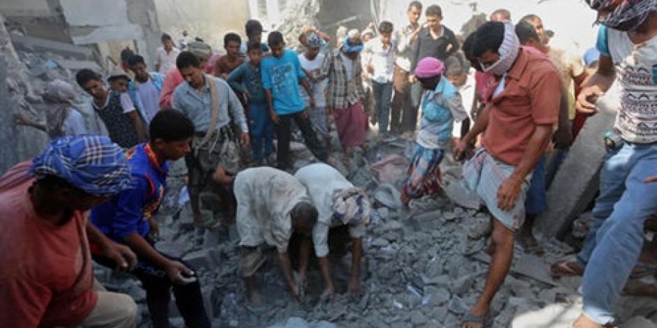 Bombardeos en cárcel de Yemen deja 60 muertos