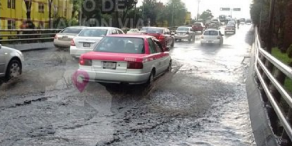 Lluvia deja encharcamientos en varias calles de la CDMX