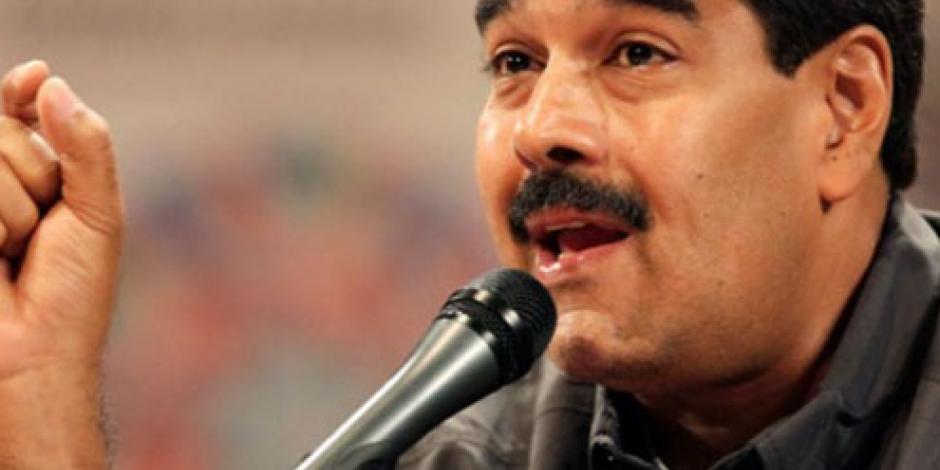 Maduro promete liberar a más presos políticos ante el diálogo