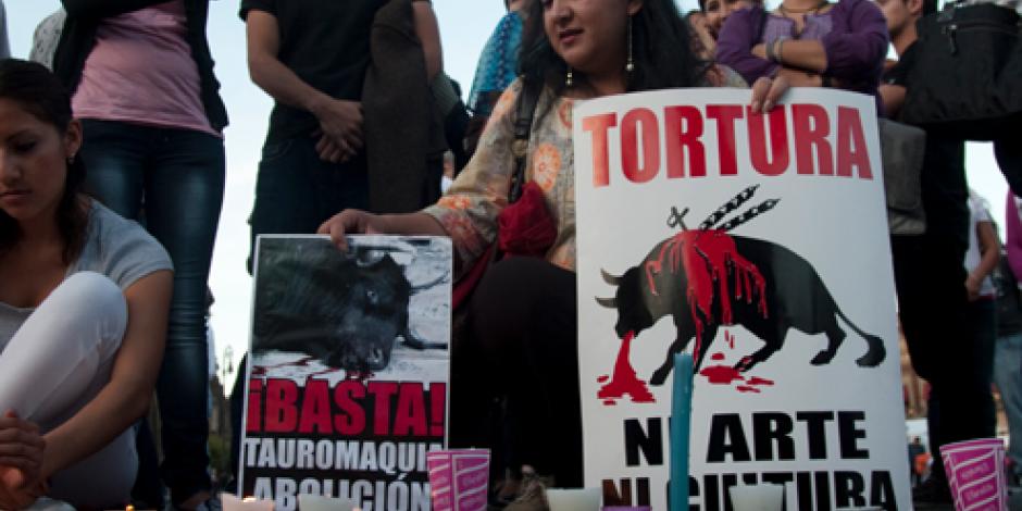 PRD va por prohibir corridas de toros en Constitución capitalina