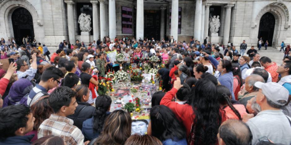 Espera Bellas Artes a 500 mil fans que se despedirán de Juan Gabriel