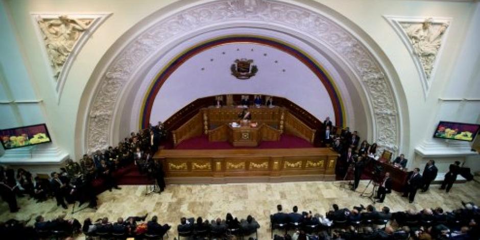 Analizan decreto de “emergencia económica” en Congreso de Venezuela