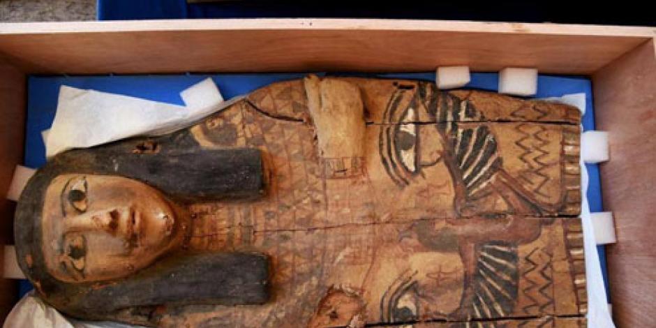 Egipto recupera dos cubiertas de sarcófagos robadas
