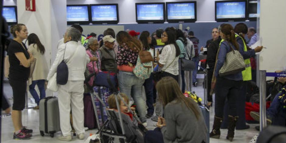 Interjet avanza en atención a pasajeros afectados en AICM