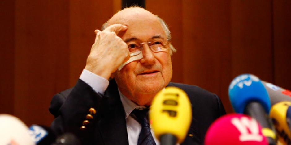 Suspende FIFA a Blatter y Platini por ocho años