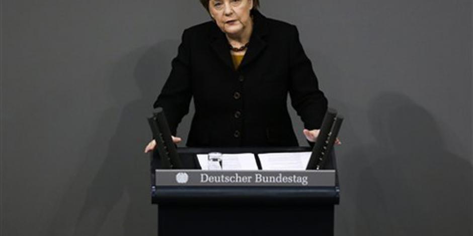 Merkel centra discurso de Año Nuevo en crisis de refugiados