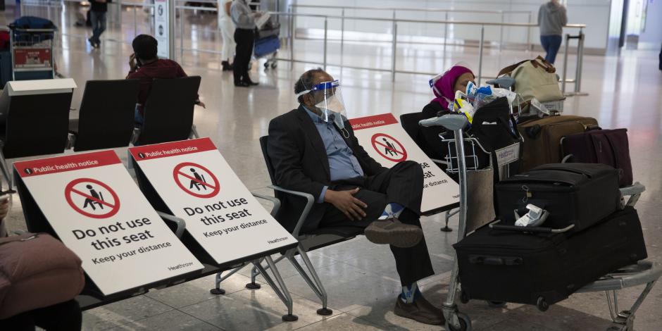 Personas en el aeropuerto de Heathrow en Londres, el junio 8 de 2020.