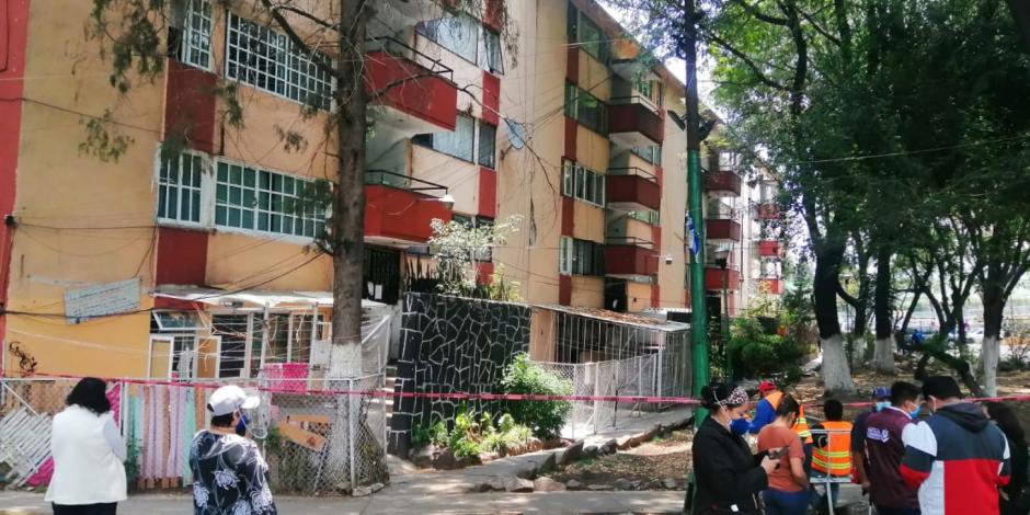 Al menos 50 familias fueron desalojadas tras quedar dañado la Unidad Habitación Lindavista Vallejo, ubicada en la alcaldía Gustavo A. Madero.