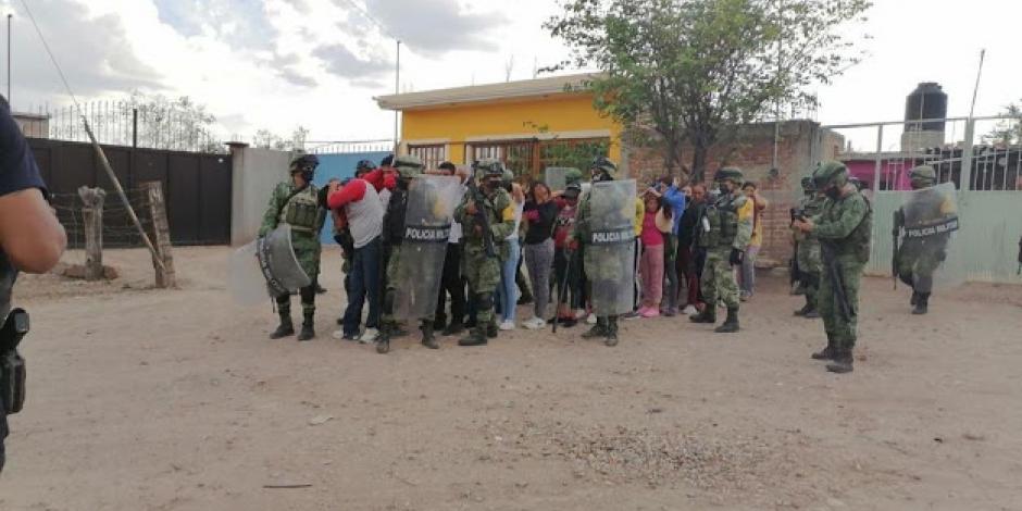 La comparecencia de María Ortiz, mamá de El Marro, se ha desarrollado en medio de un importante operativo de seguridad en Guanajuato capital.