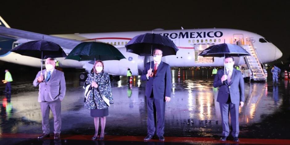 En la recepción estuvo presente el embajador de China en México, Zhu Qingqiao.