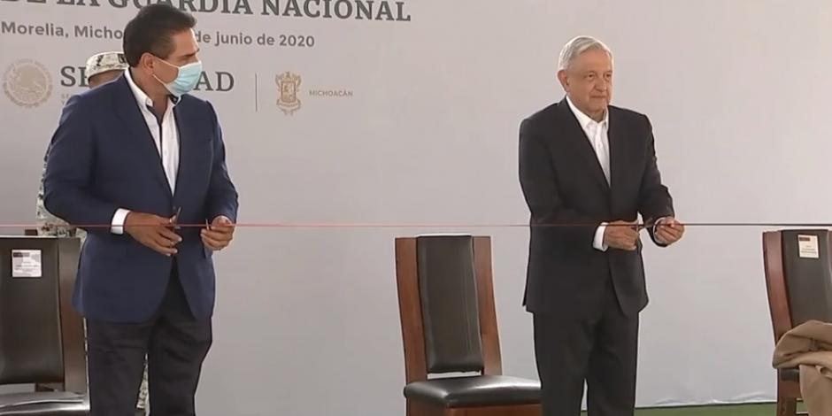 Andrés Manuel López Obrador, Presidente de México, y Silvano Aureoles, gobernador de Michoacán.