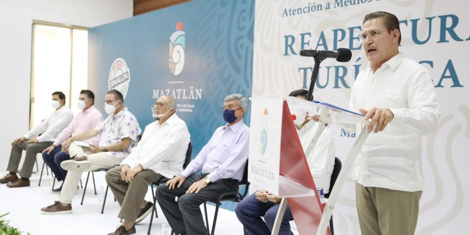 El gobernador José Rosas Aispuro Torres asistió a la presentación del Plan de Apertura de Servicios Turísticos, a invitación de su homólogo, Quirino Ordaz Coppel.