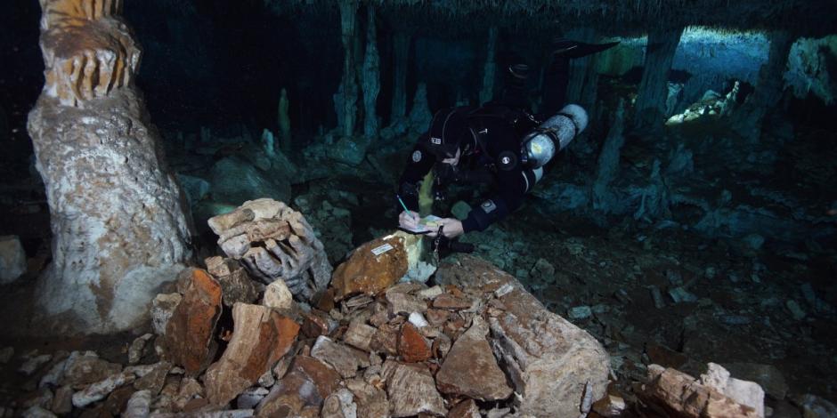 Arqueólogos subacuáticos hallan mina de ocre más antigua
