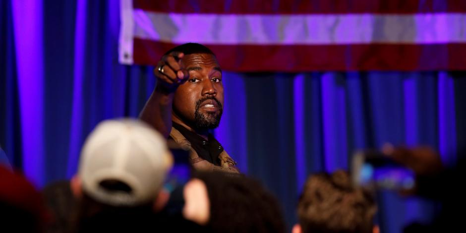 El rapero estadounidense Kanye West, al celebrar este domingo su primer mitin en Charleston, Carolina del Sur.