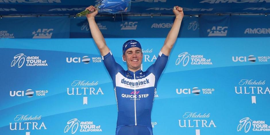 Jakobsen festeja un triunfo el año pasado en el Tour de California.