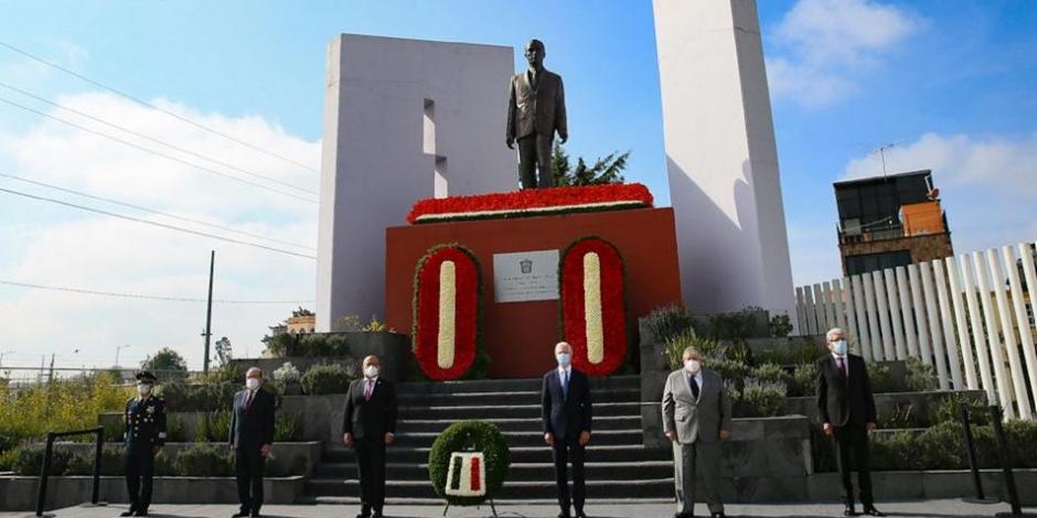 El acto tuvo lugar en la Plaza Alfredo Del Mazo Vélez..