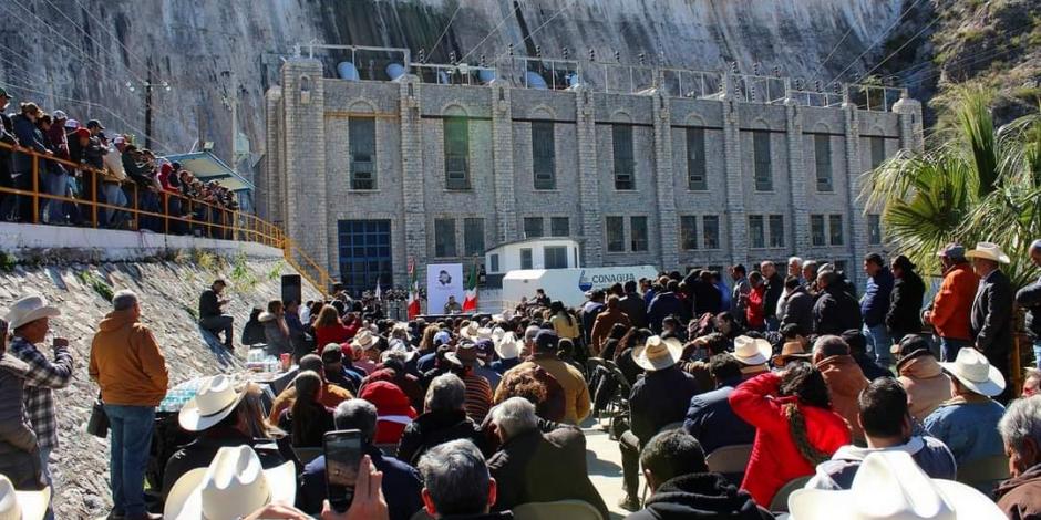 Cientos de productores de Chihuahua tomaron la presa La Boquilla, en Delicias, el pasado 10 de septiembre.