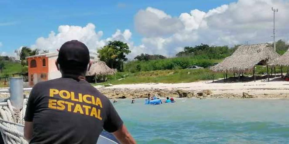 Autoridades de seguridad realizan labores de vigilancia en playas de la entidad.