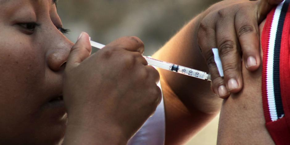 Del total de dosis, 751 mil 178 son de primera vacuna contra COVID-19 a personal de salud.