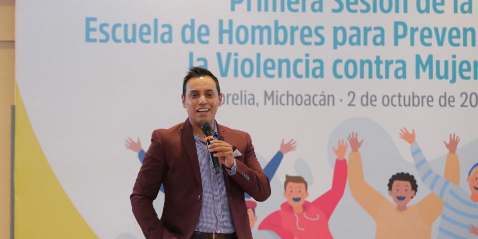 Primera Sesión de Escuela para Hombres en Michoacán