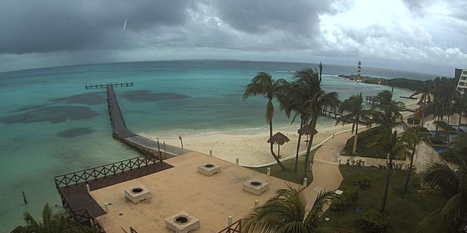 Así luce el clima de Cancún a las 14:00 hrs del 6 de octubre, con la presencia del huracán Delta.