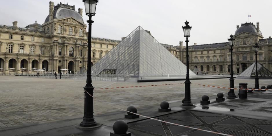 El Patio del Museo del Louvre, ayer.