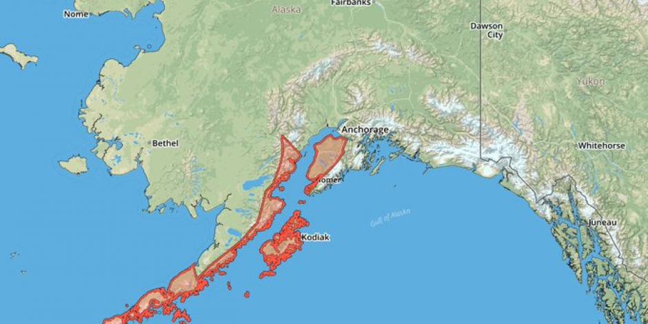 El Servicio Meteorológico de Estados Unidos alertó de un posible tsunami en las costas de Alaska, tras fuerte sismo.