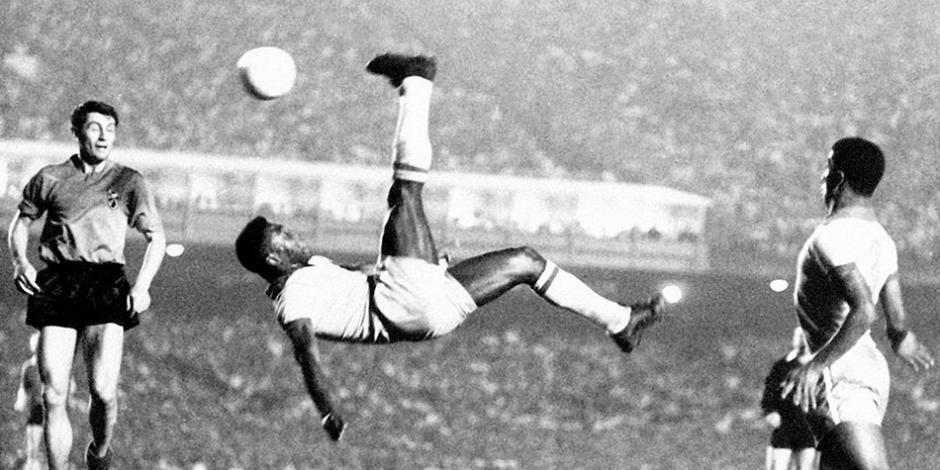 Pelé cumple 80 años de vida este viernes 23 de octubre.