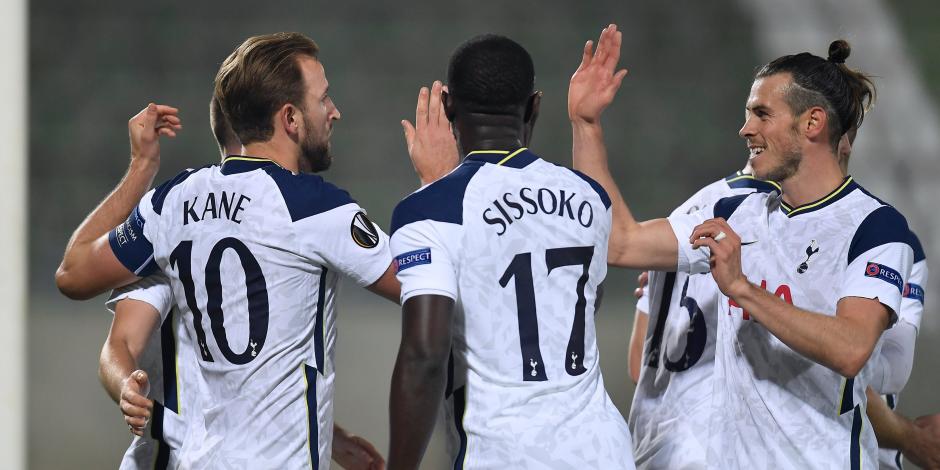 Jugadores del Tottenham festejan un gol contra el Ludogorets en la Fecha 3 de la Europa League.