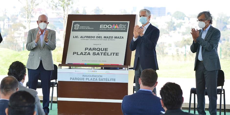 El gobernador del Edomex, en inauguración del Parque Plaza Satélite.