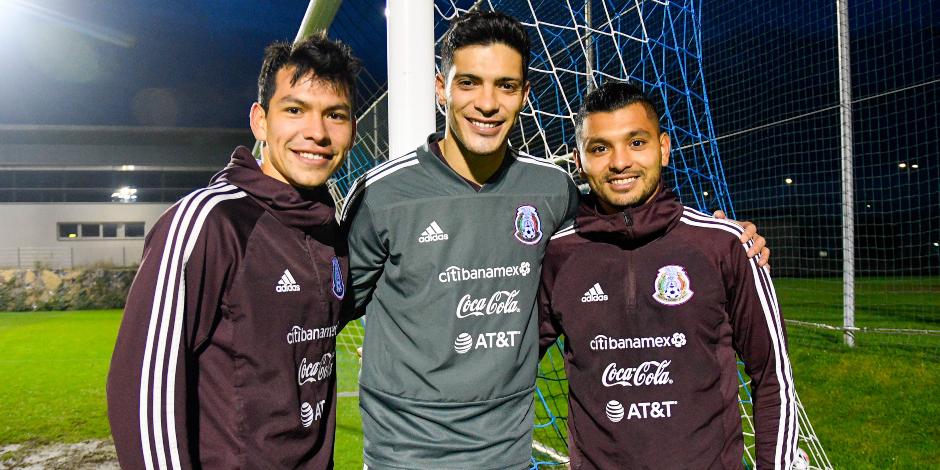 "Chucky" Lozano, Raúl Jiménez y "Tecatito" Corona en un entrenamiento.