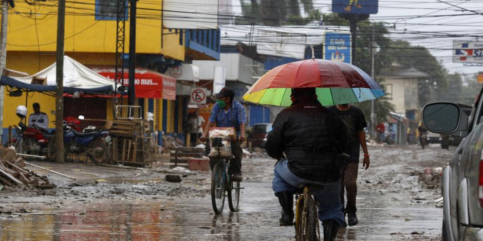 El  huracán "Iota" que llegó perdió fuerza tras entrar en Nicaragua