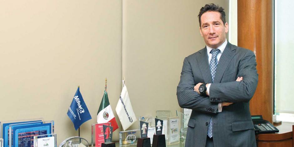 Daniel Becker, presidente y director general de Grupo Financiero MIfel.