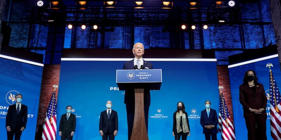 El presidente electo, Joe Biden, presenta a sus nominados a puestos de seguridad nacional y política exterior en el teatro The Queen, de Delaware.