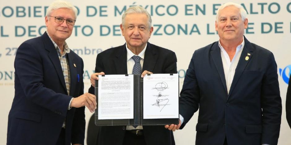 El gobernador de Baja California, Jaime Bonilla, acompañó al Presidente de la República, Andrés Manuel López Obrador.
