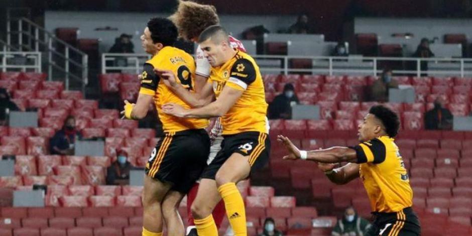 Raúl Jiménez sufrió un choque grave en el duelo entre Wolverhampton y Arsenal